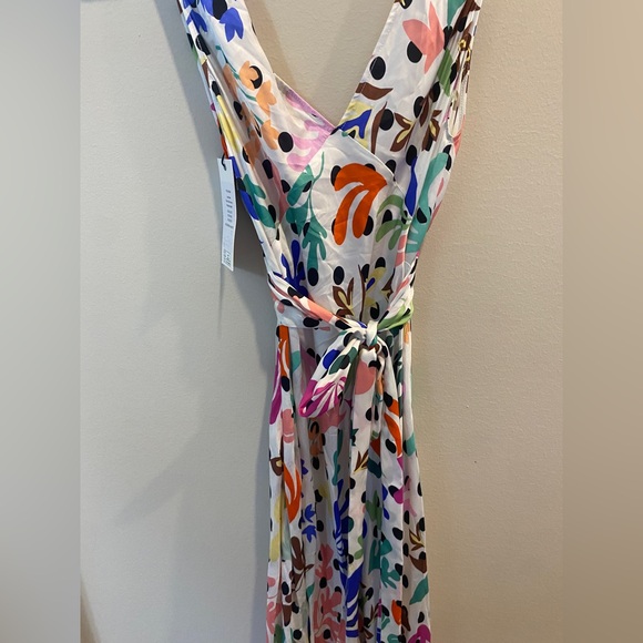 New with tags! RIXO Lauriane Sleeveless V-Neck Midi
Dress - Size Small - Picture 5 of 8